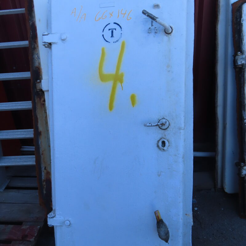 04. Alu/alu 146 x 66 cm lysåpning