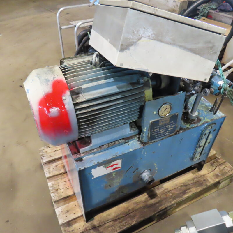 08.         Servi hyd agregat  150bar   46-l/min  18,6hk  220V