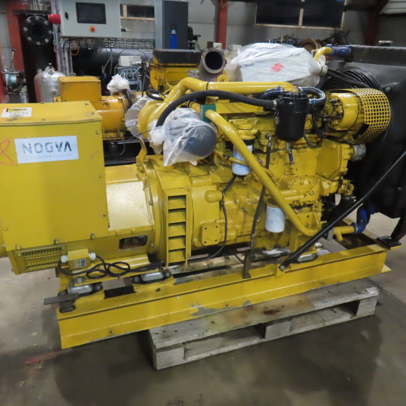 08.   John Deere  -65 kva . 230 v.  -2018  Basen