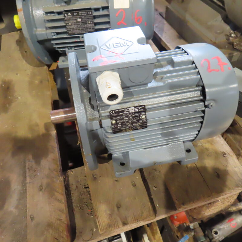 27.  1,5 kw  ,230/400v