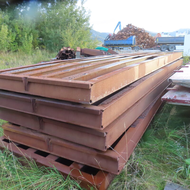 05.   5stk stål luker  196x 715 cm , 2220 kg stk