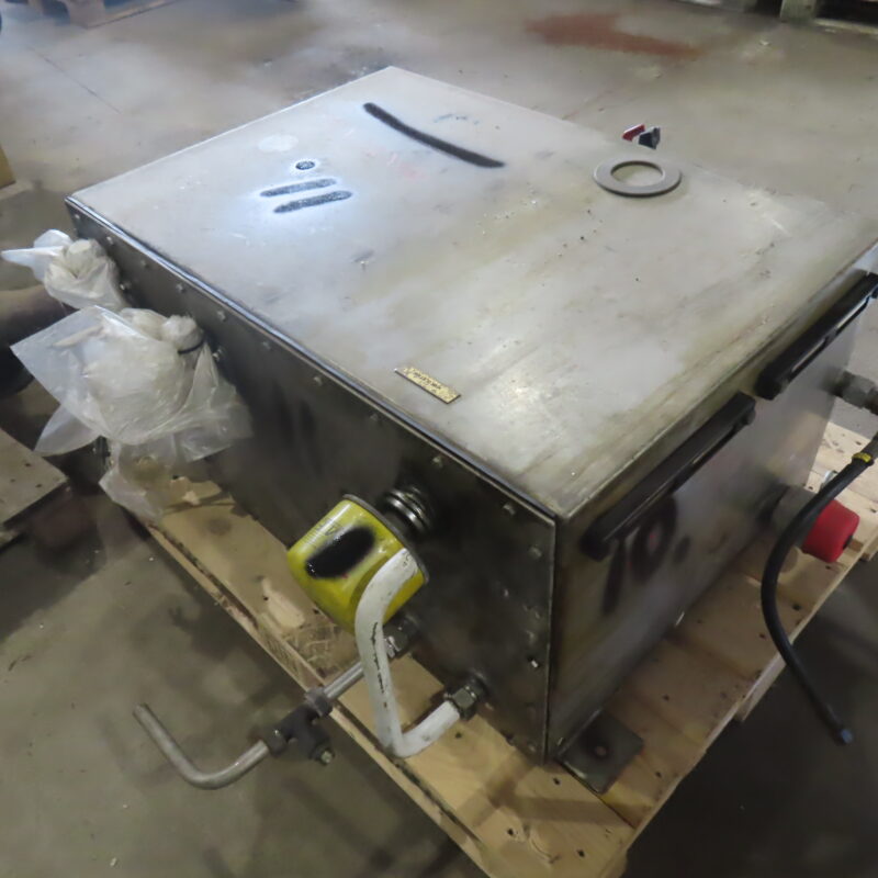 11. Rustfri tank, med fileter etc ,100x51x70cm