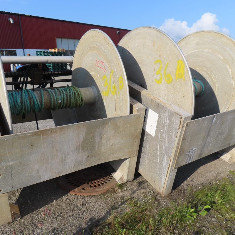 36. 2stk snurreavad trommler , nye lager-kjeder 1 hyd,motor.